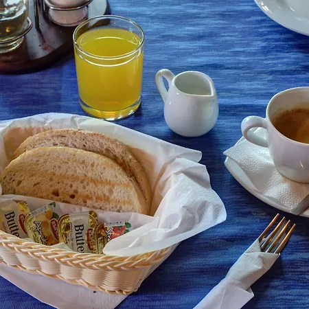 Konukevi Lalov Egrek 3*