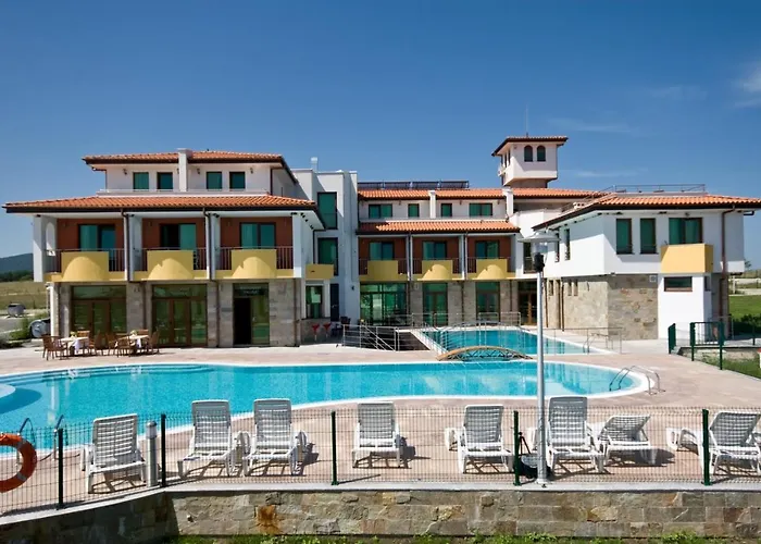 게스트하우스 Lalov Egrek 3*